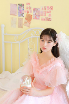 年轻妻子的妹妹在线高清